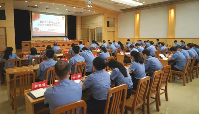 全国人大代表赵锡伟应邀到市检察院宣讲“两会”精神